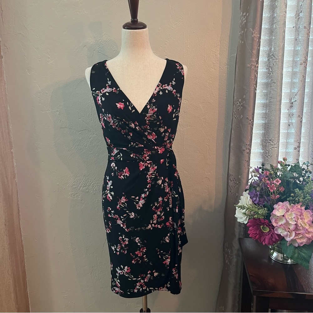 Chaps Size Small Faux Wrap Floral V-Neck Dress (fits sizes 6-8)